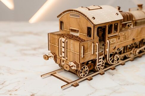مجموعة قطارات خشبية Wood Trick Grand Traveler 246 مع سكة ​​حديدية - ركوب يصل إلى 20 قدمًا - 16 × 4 بوصة - مجموعة نماذج قاطرة - ألغاز خشبية ثلاثية الأبعاد للبالغين للبناء - نماذج DIY الهندسية للبالغين للبناء in Kuwait