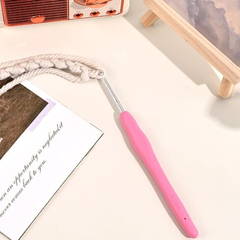 7 mm Crochet Hook, Extra Long  Knitting Needles for Beginners and Crocheting Yarn, Ergonomic Handle for Arthritic Hands in Saudi Arabia
