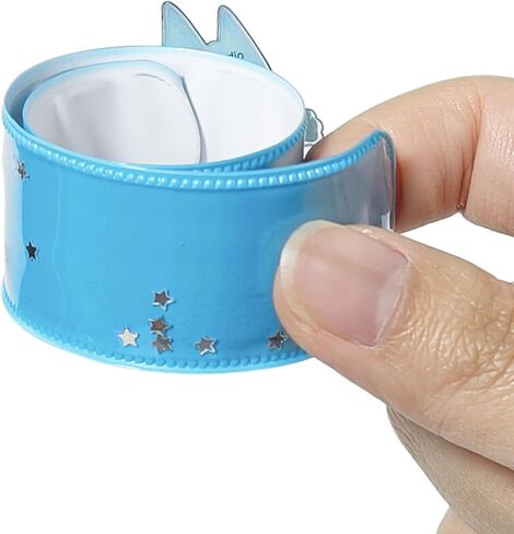 أساور LUV HER Bluey 3 Slap للفتيات - سوار معصم ممتع يتميز باللون الأزرق - مقاس قابل للتعديل - هدية أو هدية لحفلة عيد الميلاد - للأعمار من 3 سنوات فما فوق in Kuwait