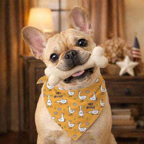 Goose Pattern Dog Bandana, Cute Farm Animal Cartoon Print Pet Kerchief, Adjustable Triangle Dogs Scarf, Silly Goose Pet Accessories Dog Scarf for Small Medium Dogs in Saudi Arabia