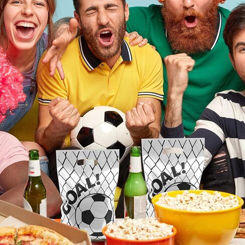 حقائب كرة القدم جودي تفضل الحفلات، حقائب هدايا كرة القدم، 50 قطعة من أكياس الوجبات الخفيفة لكرة القدم لفريق جودي الوجبات الخفيفة والحلوى وحقيبة كرة القدم وديكورات حفلات أعياد الميلاد وهدايا للأطفال وألعاب الأحداث الرياضية in Kuwait