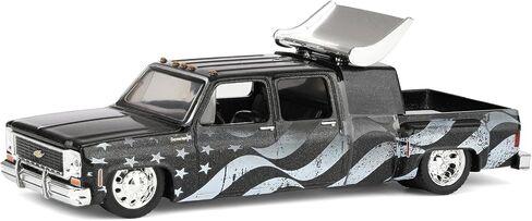 M2 Machines 1/64 1973 تشيفي شايان سوبر 30 ستارز آند سترايبس بيك اب شاحنة 39000-MJS07 in Kuwait