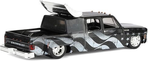 M2 Machines 1/64 1973 تشيفي شايان سوبر 30 ستارز آند سترايبس بيك اب شاحنة 39000-MJS07 in Kuwait