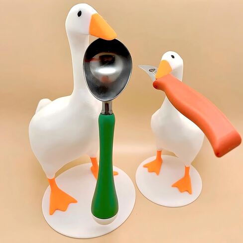 Desk Goose - Desk Accessories for Office & Home, Goose Desk Figurine Desk Porch Goose Magnetic Key Holder for Room Decor in Saudi Arabia