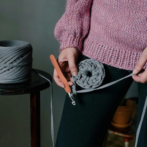 مجموعة خطافات كروشيه بمقابض طويلة للغاية، مقاس 5.5 مم و8 مم، مناسبة للمبتدئين وذوي الخبرة (أخضر + وردي، 5.5 + 8 مم) in Kuwait
