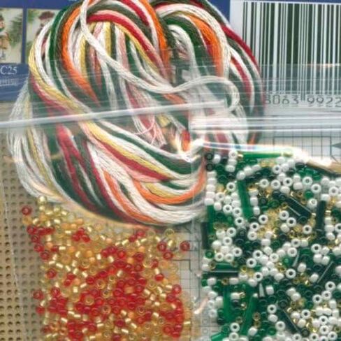 Star Snow Charmer Beaded Counted Cross Stitch Christmas Ornament Snowman Kit Mill Hill 2001 Snow Charmers MHSC29 in Saudi Arabia