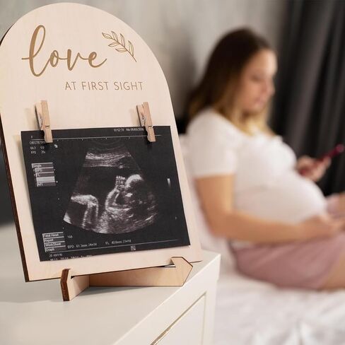 Wooden Double Sided Display Stand for Ultrasound Photo and Baby Footprint, Pregnancy Announcement Sign with Birth Details, First Time Mom Gift, 6x8 Inch Keepsake Frame with Stand and Ink Pad in Saudi Arabia