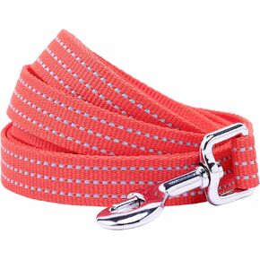 مقود الكلاب من Blueberry Pet Essentials عاكس للضوء Better Basics، أخضر داكن، 5 أقدام × 5/8 بوصة، صغير، مقاود للكلاب in Kuwait