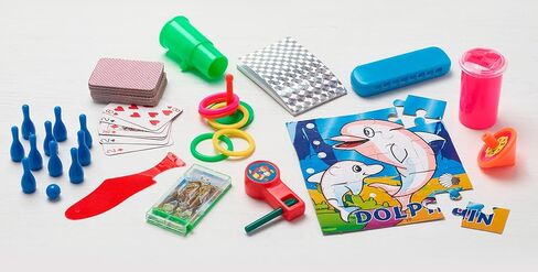 هدايا حفلات روبن ريد ذات الألوان الزاهية - مثالية لأي حفلة. 10 × 8.5 بوصة - مع تيجان وألعاب سوبر ستار in Kuwait