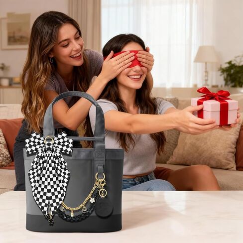 مجموعة من 5 قطع من إكسسوارات حقائب اليد YETI Camino 20/35/50 Carryall & Bogg Beach Tote Bag Decor Kit، فيونكة، كرة قطيفة، حلية زهور، كوبا وسلسلة زخرفية للفتيات والنساء in Kuwait