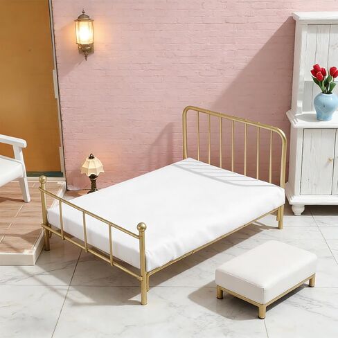 Totority Realistic Iron Frame Miniature Bed 1/12 Scale Dollhouse Bedding Comfortable Queen Size for Dollhouse Living Room Decor in Kuwait