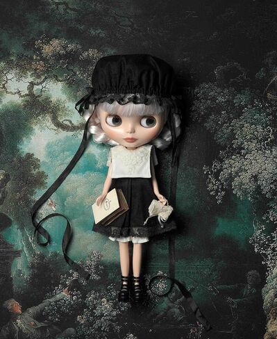 Blythe Antique Closet (applemints) in Saudi Arabia