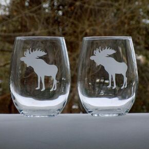 Moose Glasses Set, Rustic Cabin Decor for the Home, Set of 20oz Wine Glasses, Cabin Decorations Rustic
