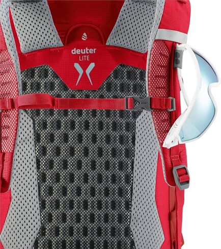 Deuter Modern, Chili-Lava, 32 L in Saudi Arabia