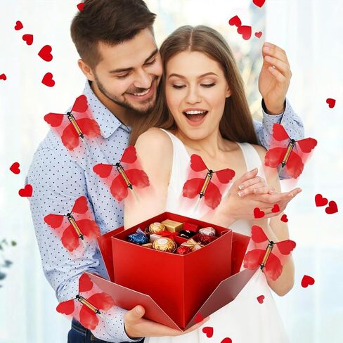 صندوق هدايا الفراشة الطائرة لعيد الحب على شكل قلب أحمر مع خط قلب، صندوق هدايا مفاجئ أحمر DIY مع قصاصات قلب لعيد الحب، ديكور حفلة عيد جالنتين (أ) in Kuwait