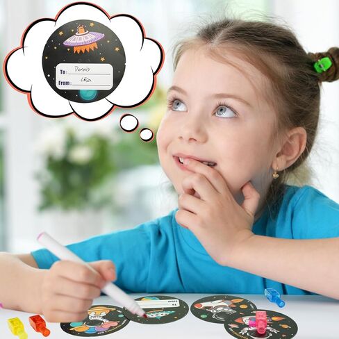 28 حزمة هدايا عيد الحب للأطفال، أضواء الأصابع LED الفضائية مع بطاقات عيد الحب تبادل الهدايا، جوائز الفصول المدرسية، هدايا عيد الحب، هدايا حفلات عيد الحب للأطفال الأولاد والبنات in Kuwait