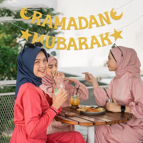 ديكورات رمضان - لافتة رمضان مبارك ذهبية لامعة مع علامات هلال ونجمة، لوازم الحفلات الإسلامية للمنزل، المسجد، مربوطة مسبقًا in Kuwait