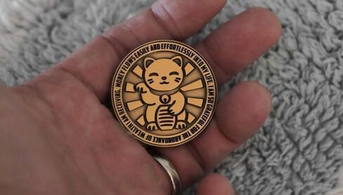 Lucky Cat Manifestation Coin – Law of Attraction Tool with Yin-Yang Design for Prosperity, Good Luck & Positive Energy in Saudi Arabia