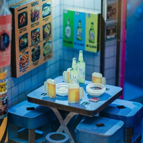 مجموعة Anavrin Book Nook Kit سيول هيبجيرو DIY كتاب خشبي ثلاثي الأبعاد للبالغين والمراهقين ومحبي الكتب، رف الكتب يُدرج ديكور المكتبة، هدية إبداعية للعائلة والأصدقاء وكبار السن in Kuwait