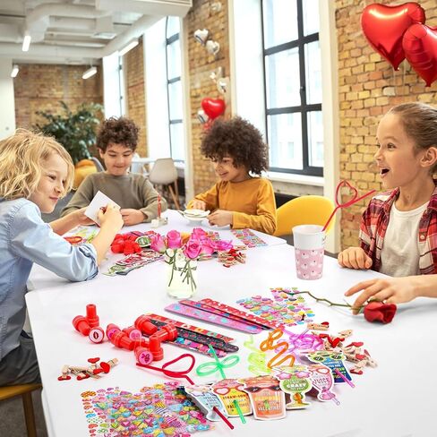 Atonofun 168 قطعة هدايا عيد الحب للأطفال في الفصل الدراسي، بطاقات عيد الحب المجنونة، ملصقات كبيرة الحجم، جائزة الفصل الدراسي، تبادل المدارس للأولاد والبنات، هدايا حفلات عيد الحب in Kuwait