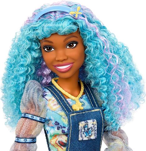 Mattel Disney Descendants 4: دمية وإكسسوارات The Rise of Red Fashion - إيلا، سندريلا الصغيرة مع ملابس مستوحاة من الفيلم in Saudi Arabia