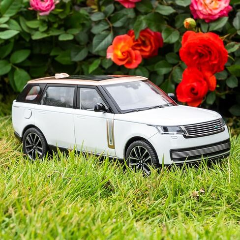 1:24 Range Rover Die-cast Model Vehicle with Sound & Light, Off-Road Vehicle with Pull Back Function & Openable Doors - Realistic Details for Collectors & Gifts White in Saudi Arabia
