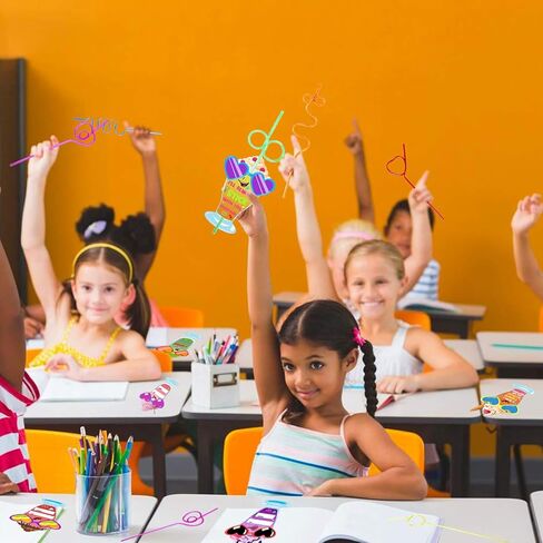 هدايا عيد الحب للأطفال، 36 حزمة من بطاقات عيد الحب مع مجموعة من القش المجنون القابل لإعادة الاستخدام - بطاقات تبادل عيد الحب للفتيات والأولاد والأطفال الصغار في الفصول الدراسية والحفلات المدرسية in Kuwait