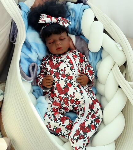 18 Inch Realistic Black Reborn Baby Doll – Sleeping African American Baby Girl Doll, Soft Cloth Body, Hand-Rooted Hair, Lifelike Newborn Doll for Kids & Collectors in Saudi Arabia