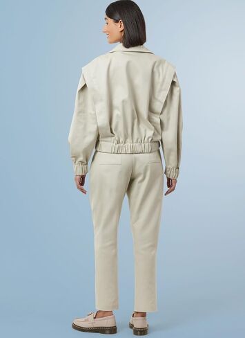 Simplicity SS3107Y5 سترة مزدوجة الصدر وسروال قصير من Misses، رمز التصميم S3107، المقاسات 18-20-22-24-26 in Kuwait