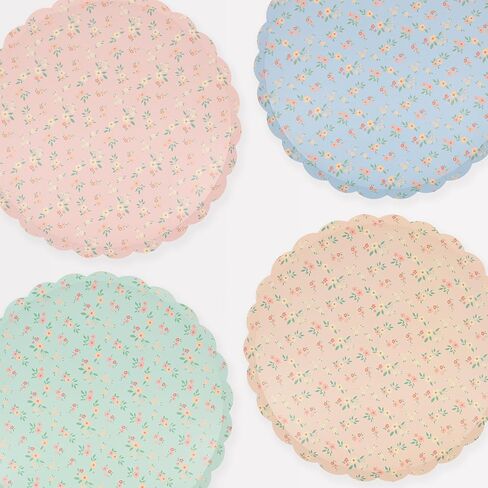Meri Meri Floral Paper Plates (Pack of 8), Floral Disposable Plates for Party, Scalloped Edge, 2 Sizes (Dinner and Side) in Saudi Arabia