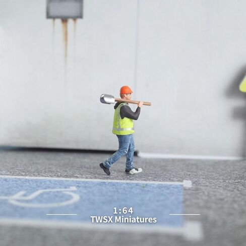 Workers Xarrying Shovels 1pc, 1:64 Scale, Eye Effects,Miniature People, Miniature Models, Suitable for DIY Landscapes, Matching and Macro Photography (Worker Carrying Shovel) in Saudi Arabia