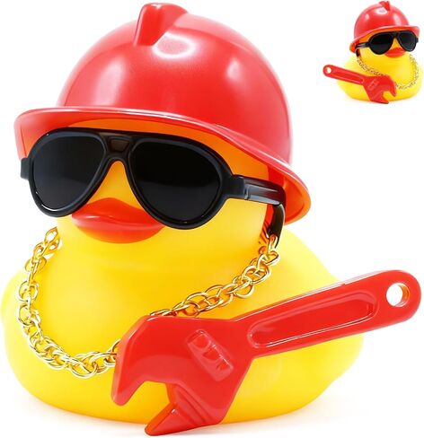 ديكورات لوحة قيادة السيارة على شكل بطة مطاطية رائعة - بطة ميكانيكية مفك براغي مضحكة مع قبعة صلبة، نظارات شمسية، قلادة وأداة، ملحق سيارة آمن من جل السيليكا لتزيين لوحة القيادة in Kuwait