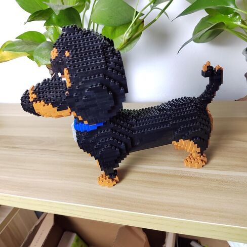 احتفل بحبك للكلاب مع مجموعة مكعبات بناء صغيرة الحجم بطول 9 بوصة من طراز Dachshund - ألعاب تعليمية وترفيهية in Kuwait