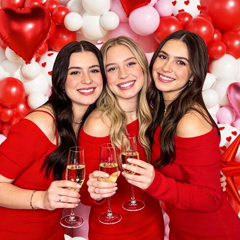 مجموعة بالونات عيد الحب، مجموعة قوس جارلاند، بالونات قلب أحمر وردي أبيض مع صناديق الحب XOXO لتزيين حفلات عيد الحب والذكرى السنوية للخطوبة والزفاف in Kuwait
