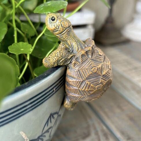 Resin Turtle Planter Hanger,Fun Garden Ornament,Cute Climbing Tortoise Flower Pot Hanger Figurines PlanterPot,for Bonsai Aquariums,Planter Edge Craft Decor,Creative Gift for Plant Parents in Saudi Arabia