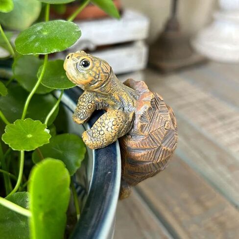 Resin Turtle Planter Hanger,Fun Garden Ornament,Cute Climbing Tortoise Flower Pot Hanger Figurines PlanterPot,for Bonsai Aquariums,Planter Edge Craft Decor,Creative Gift for Plant Parents in Saudi Arabia