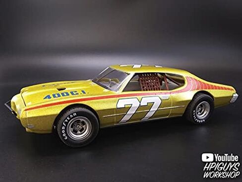 Round 2 MPC Pontiac GTO Super Stocker 1:25 Plastic Model Kit, Chrome (MPC939M) in Saudi Arabia