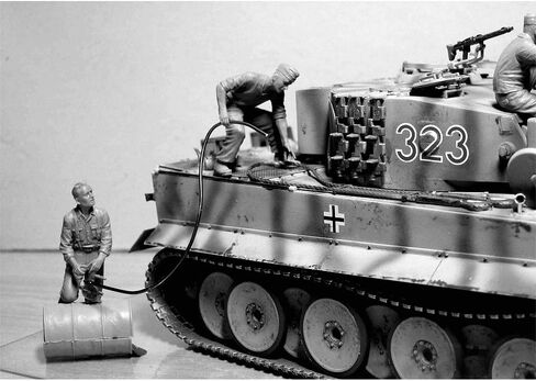 Master Box Models German Tankmen WWII Era - 5 Figures Set (1/35 Scale) in Saudi Arabia