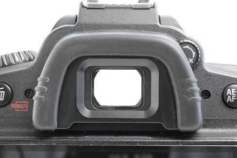 Nikon D90 12.3MP DX-Format CMOS Digital SLR Camera with 18-105 mm f/3.5-5.6G ED AF-S VR DX Nikkor Zoom Lens (OLD MODEL) in Saudi Arabia