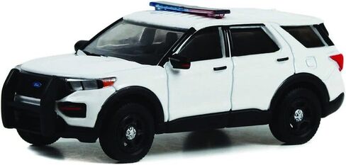 Greenlight 43004-L Hot Pursuit - 2022 Explorer Police Interceptor Utility - أبيض مع شريط إضاءة وقضيب دفع بمقياس 1:64 Diecast in Saudi Arabia