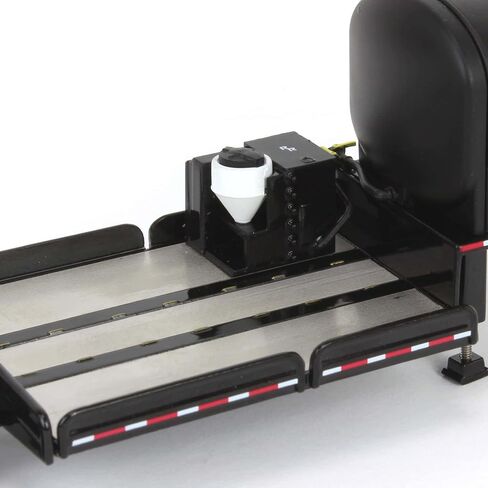 Diecast Masters 1/64 RoadRuner Manufacturing Model 4000 بخاخ مقطورة 71127 in Saudi Arabia