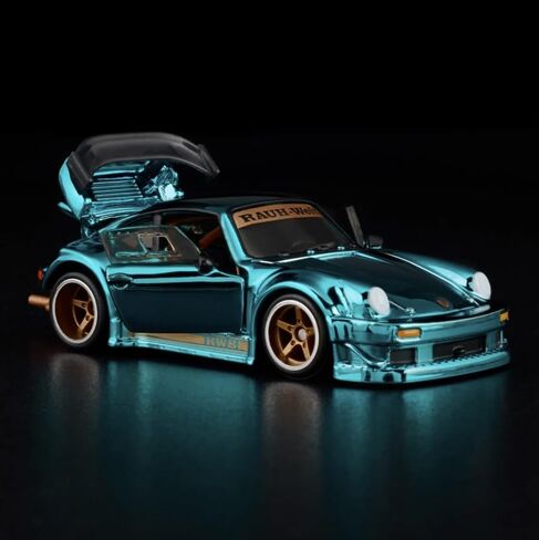 هوت ويلز RLC الحصري RWB بورش 930 in Saudi Arabia