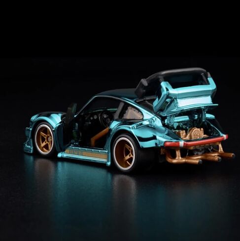 هوت ويلز RLC الحصري RWB بورش 930 in Saudi Arabia