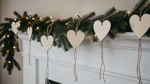30 قطعة 3.6 بوصة شرائح خشب القلب الطبيعي DIY الحلي الخشبية زخارف القلب الخشبية غير المكتملة مع خيوط طبيعية لعيد الحب، الزفاف، عيد الشكر، ديكور المنزل in Saudi Arabia