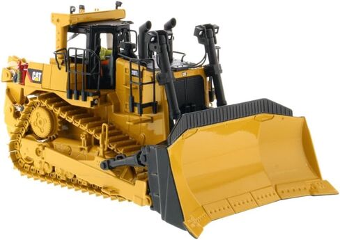 Diecast Masters 1:50 Scale Caterpillar D10T2 Track-Tape Tractor | Core Classics Series Cat Trucks & Construction Equipment Model 85532C in Saudi Arabia