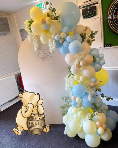 Classic Winnie Cutouts and Blue Yellow Sand White Balloons Arch Kit Pastel Balloons For Pooh Baby Shower Decorations Birthday Party Supplies in Saudi Arabia