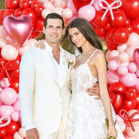 عيد الحب بالونات قوس جارلاند عدة، عيد الحب الوردي الأبيض الأحمر القلب أنا أحبك XOXO بالونات مع بتلات الورد لحفل الزفاف العازبة خطوبة عيد ميلاد جالنتينوس زينة حفلة عيد الحب in Saudi Arabia