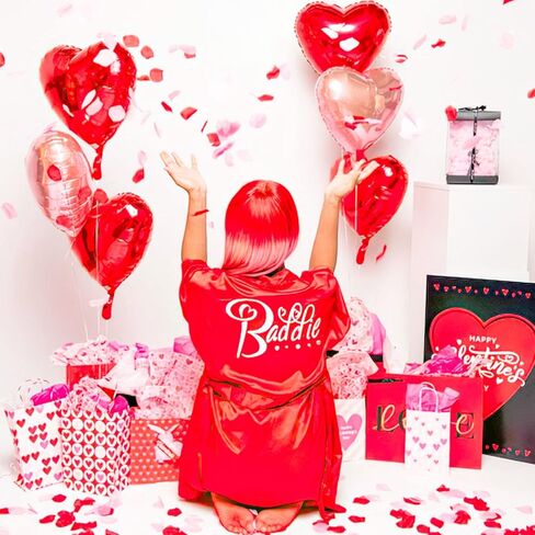 Valentines Day Balloons Decorations, 40" Red LOVE 18 Inch Heart Shape Foil Balloons with 1000pcs Silk Rose Petals for Valentine's Day Anniversary Engagement Galentines Day Party Supplies in Kuwait