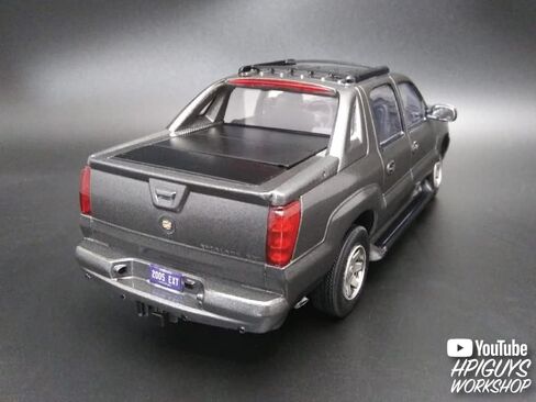 AMT Skill 2 Model Kit 2005 Cadillac Escalade EXT 1/25 Scale Model in Saudi Arabia