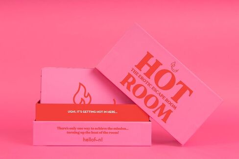 Hellofun! Hot Room | Escape Room Game for Couples | Playful Challenges Card Game for Adults | Romantic Gift for Partners | Memorable Travel Card Game in Saudi Arabia